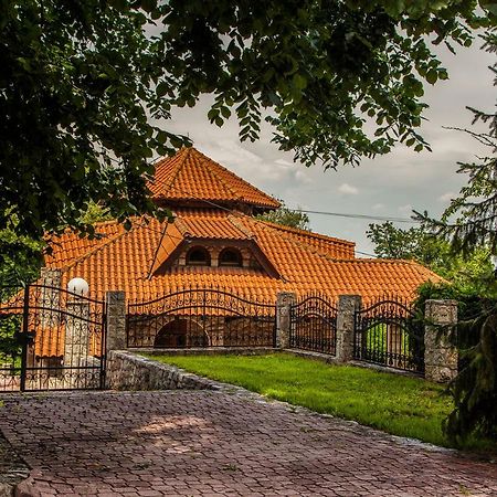 Exclusive House Legacy Villa Szendrő Kültér fotó